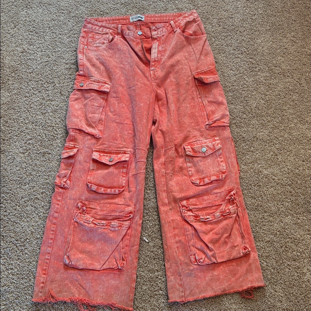 Fashion Nova - Washed Orange Cargos